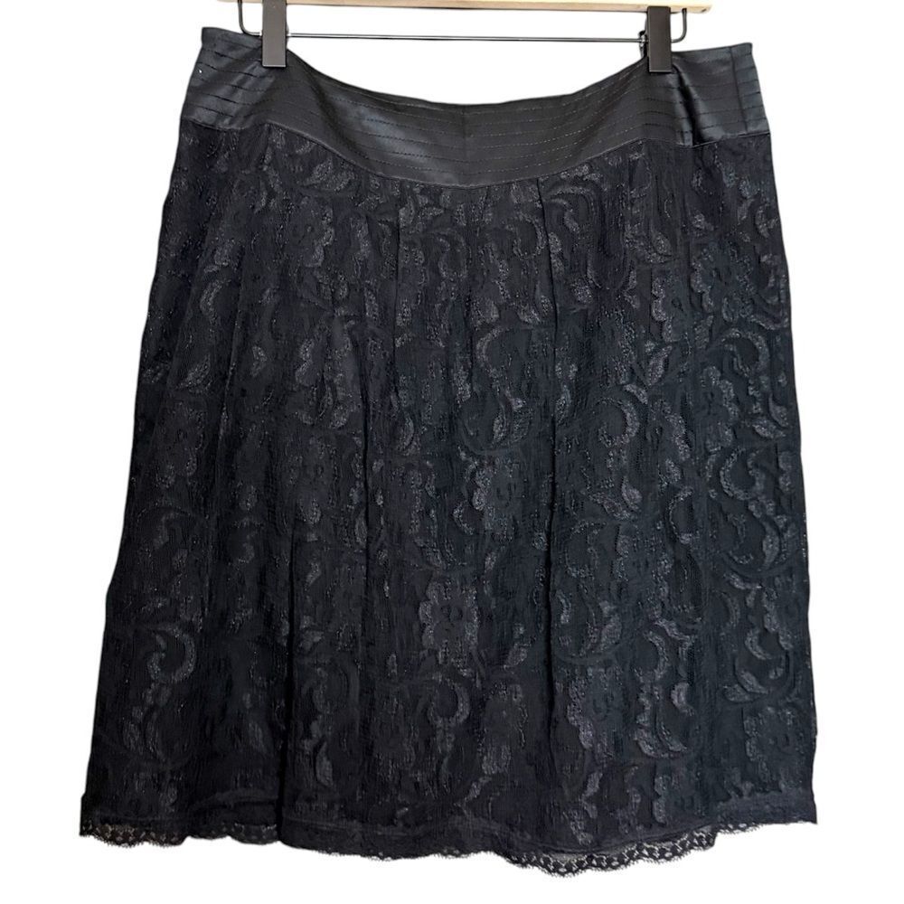 Worthington Black Lace Mini Skirt Fully Lined, Satin Band, Zippered